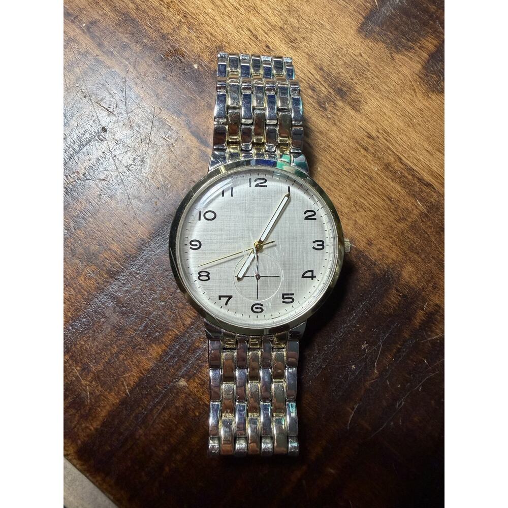 Classic Silver Tone Dress Watch Men's Analog Quartz Small Seconds Silver Dial